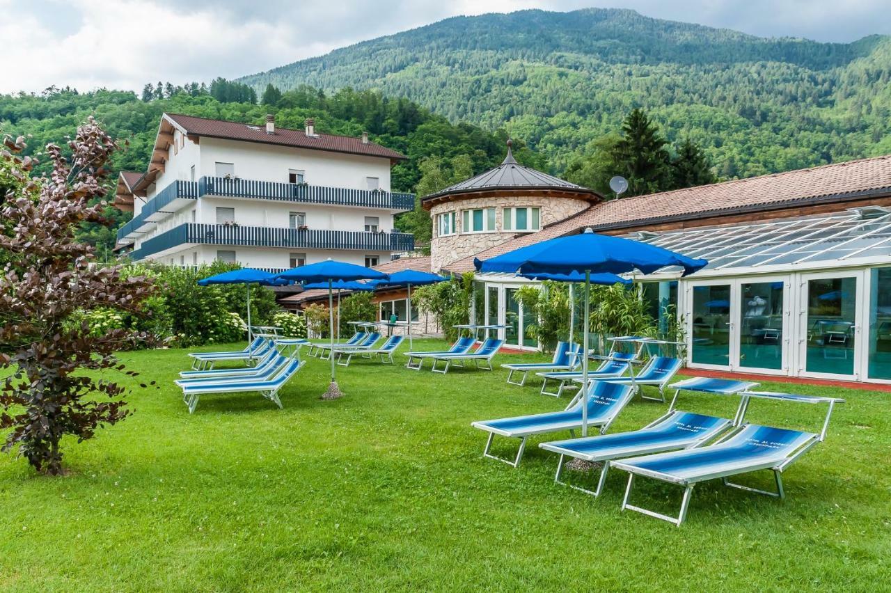 Hotel Al Sorriso Greenpark & Wellness Levico Terme Exterior photo
