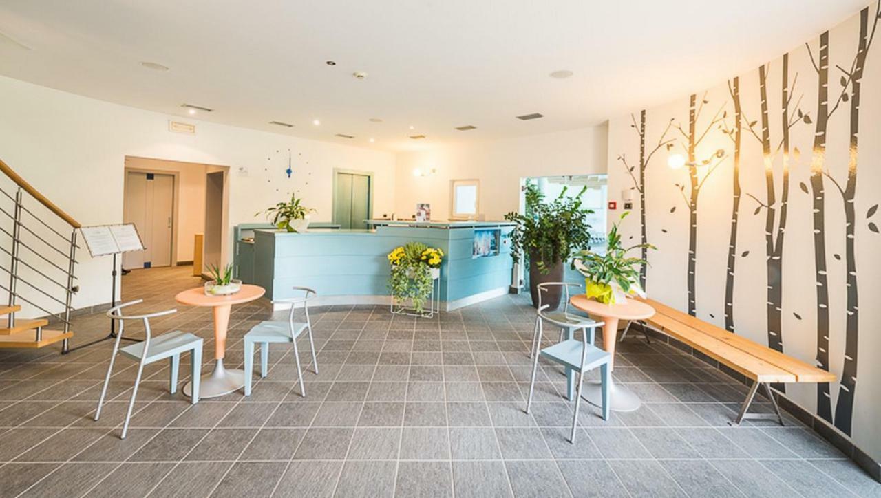 Hotel Al Sorriso Greenpark & Wellness Levico Terme Exterior photo